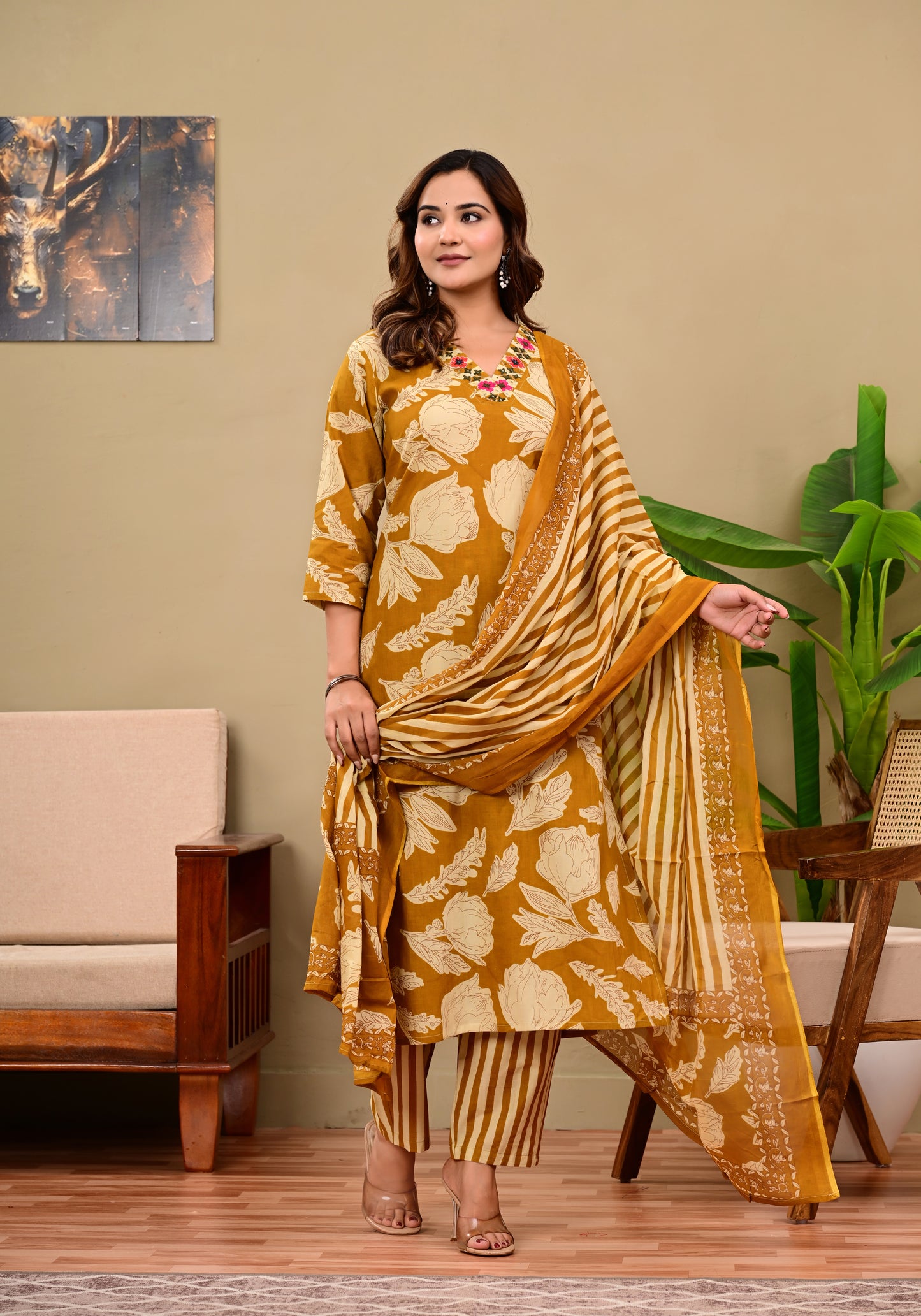 Kurti master Womens Embroidery Kurta Pant with Duaptta set