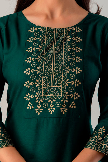 Green Straight Solid Kurta with Skirt