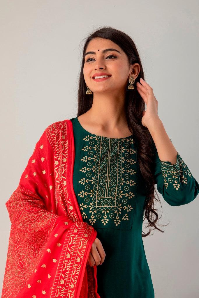 Green Straight Solid Kurta with Skirt and Dupatta