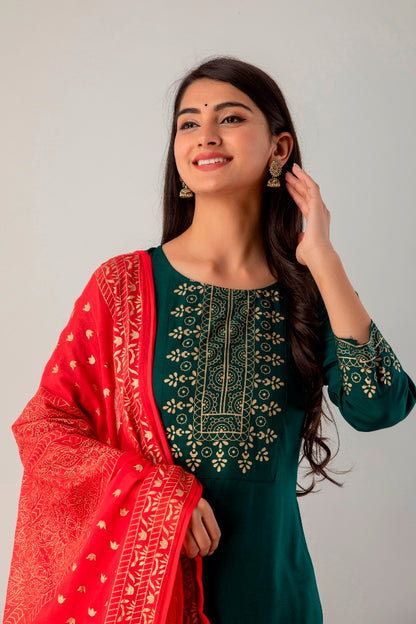Green Straight Solid Kurta with Skirt and Dupatta
