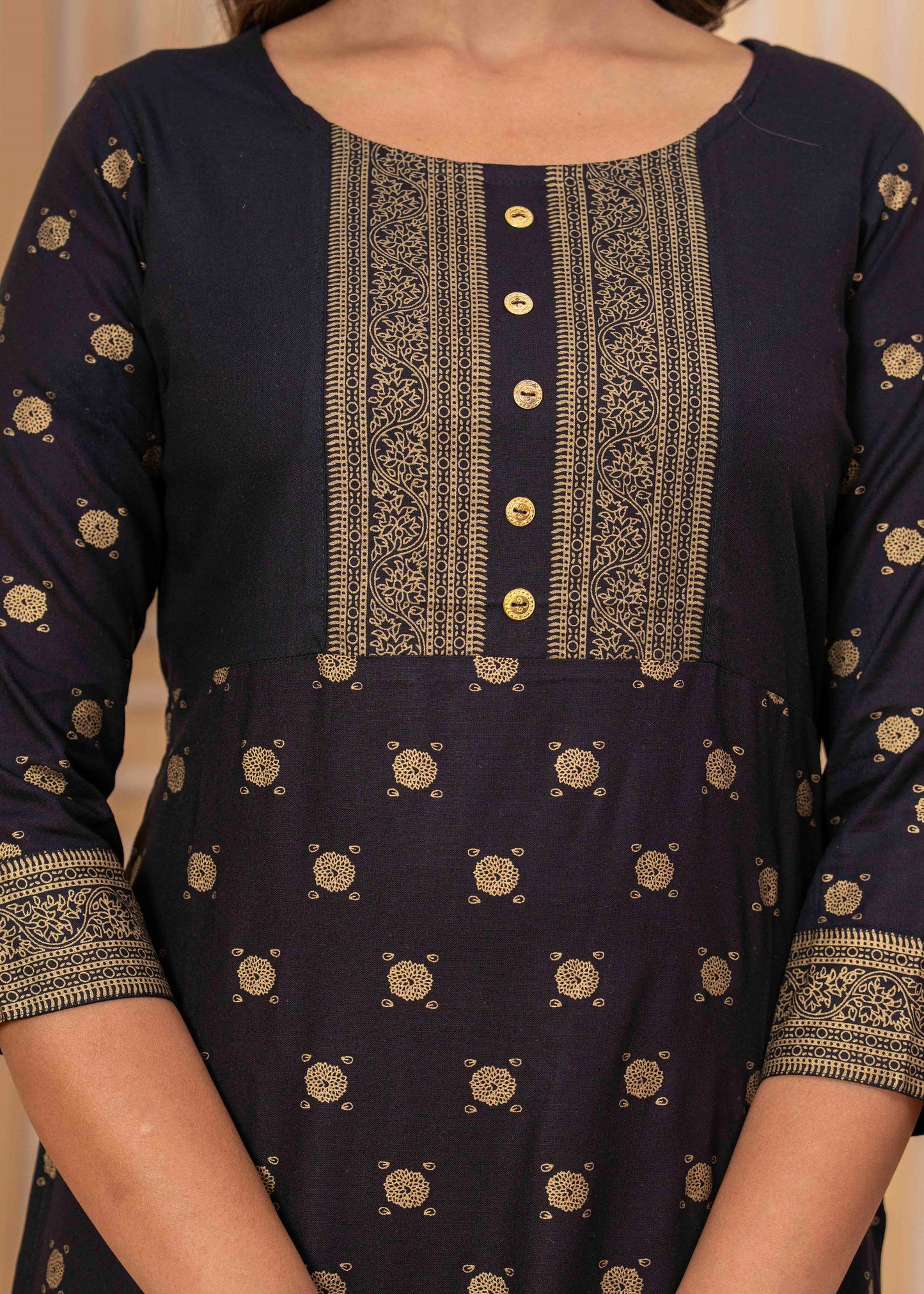 Kurti Master Women Straight Kurti Set