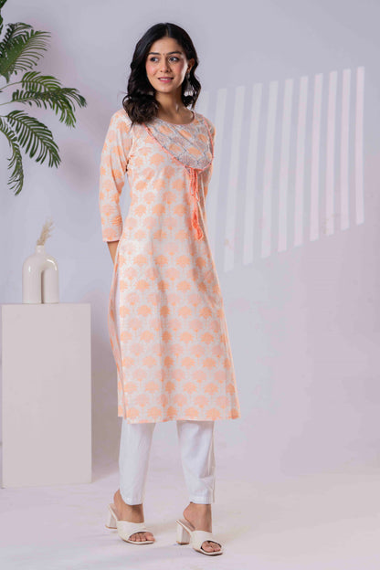 Women Solid White Kurta Pants Set