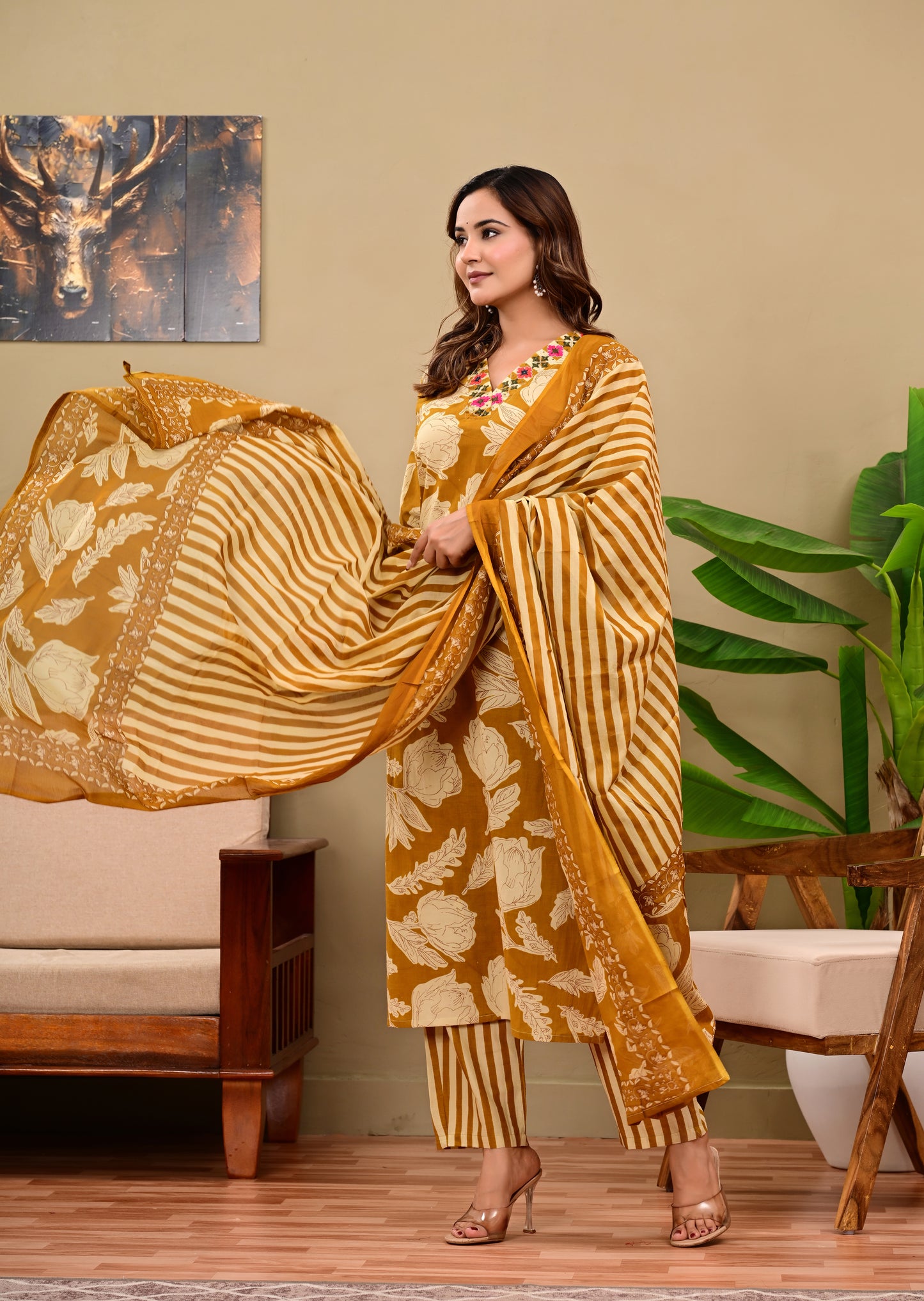 Kurti master Womens Embroidery Kurta Pant with Duaptta set
