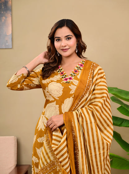 Kurti master Womens Embroidery Kurta Pant with Duaptta set