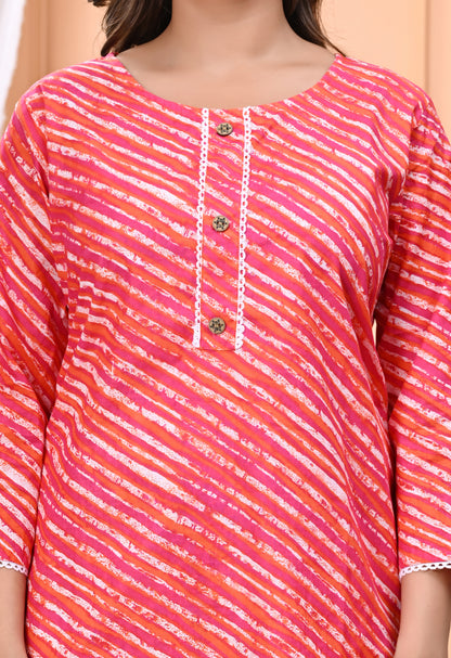 Women's Pink & Orange Leheriya Printed Cotton Short Kurti